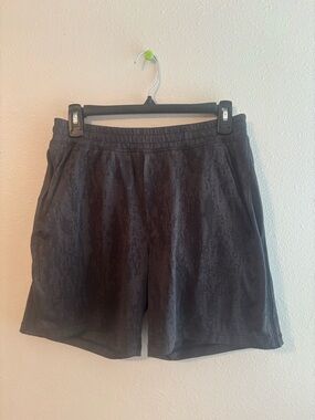 Lululemon medium Black Athletic Shorts with Elastic Waistband